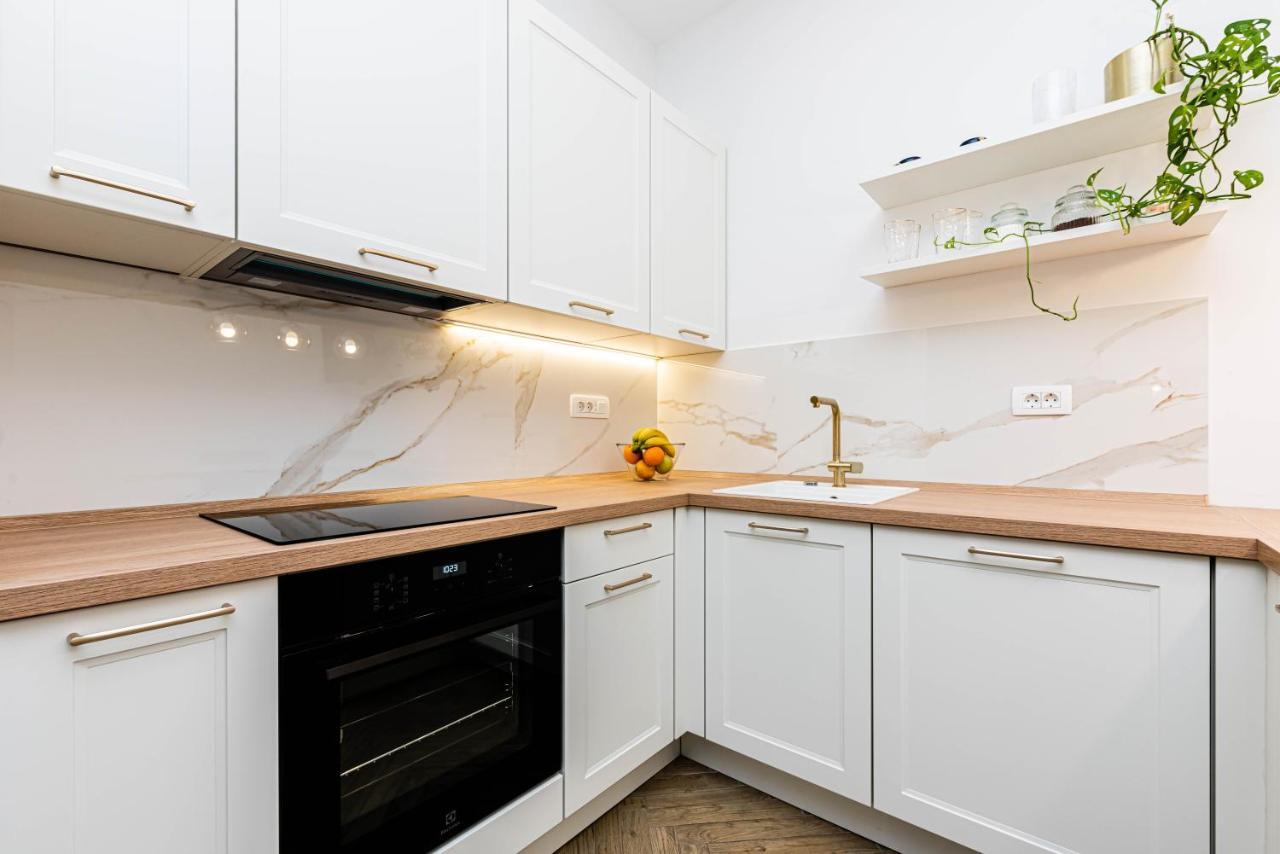 Beautiful Apartment In Split Center Kültér fotó