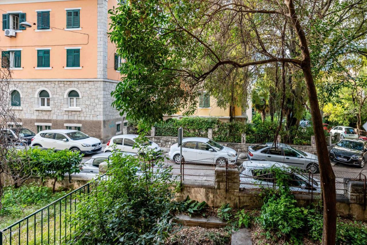 Beautiful Apartment In Split Center Kültér fotó